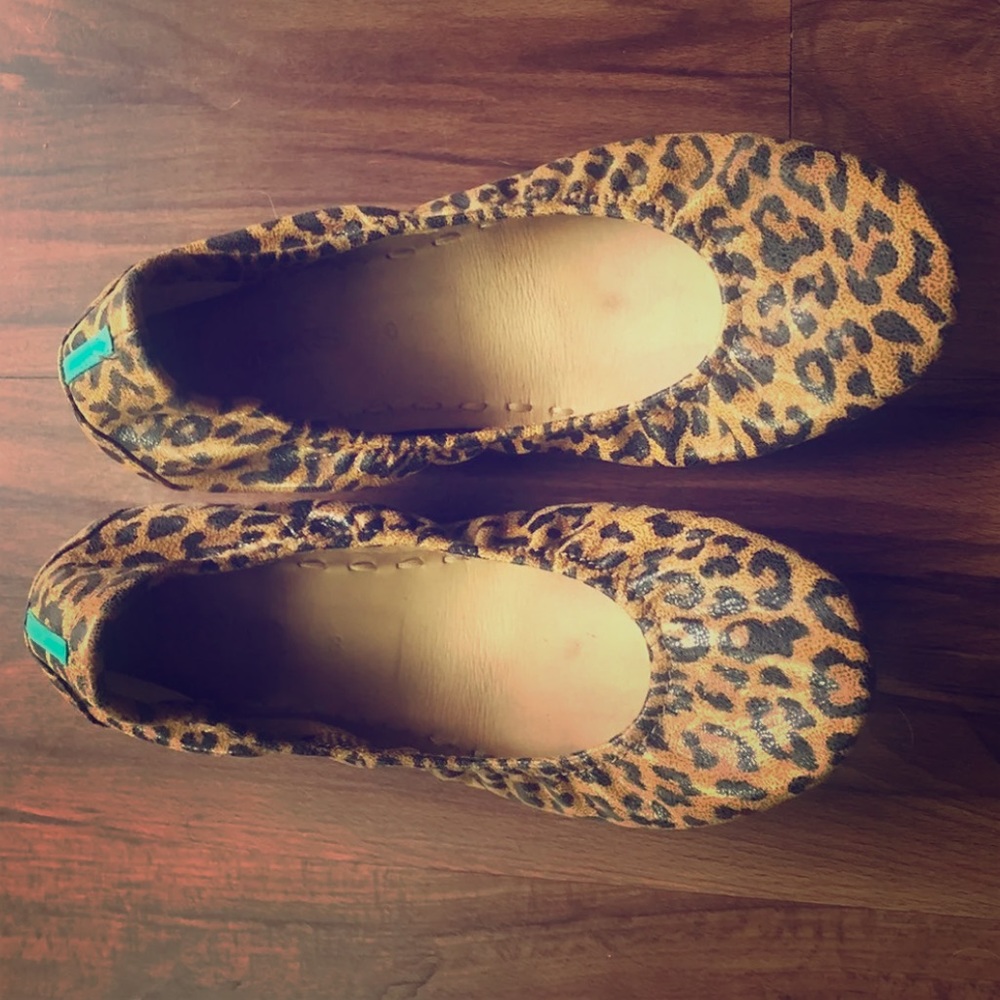 Leopard Tieks